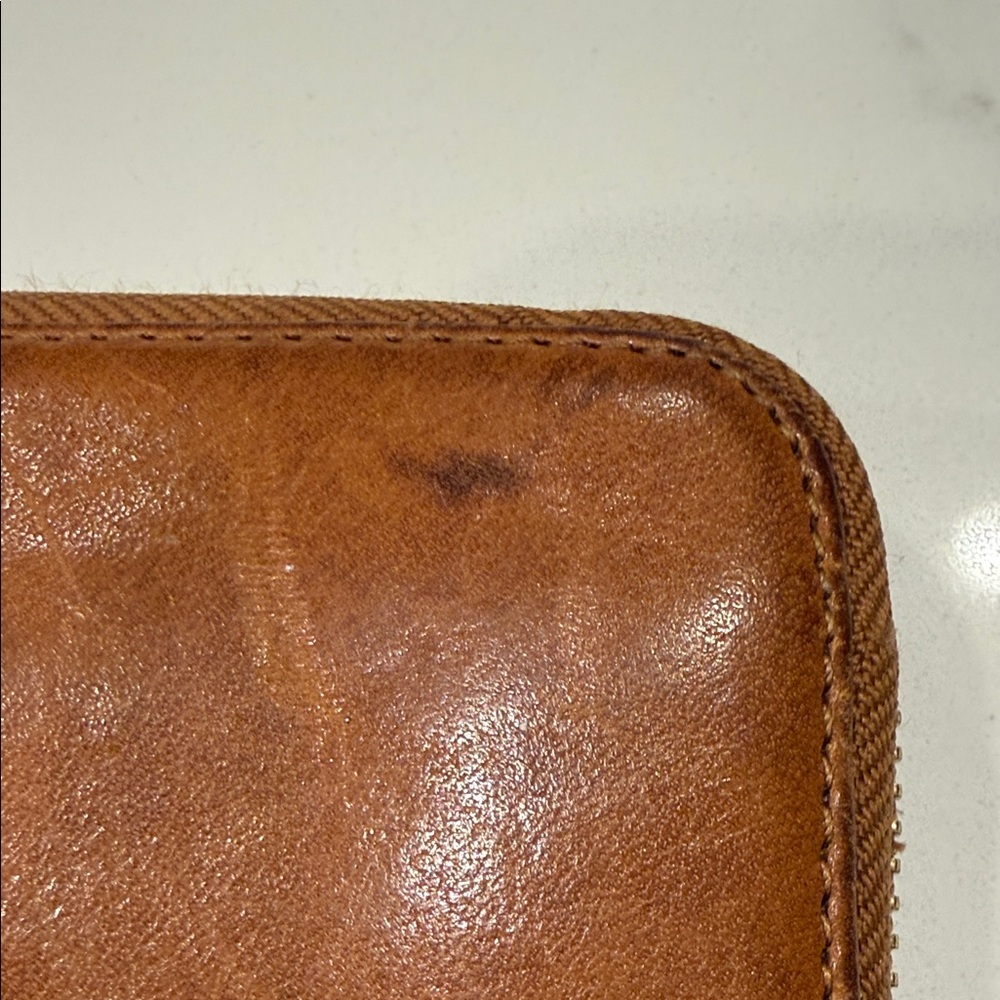 Tory Burch Brown Leather Wallet with Gold Logo - Picture 4 of 14